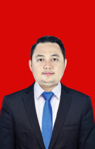 IQBAL NURHAKIM, S.H